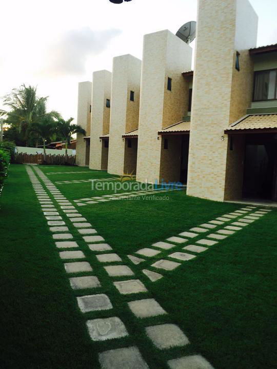 Casa para aluguel de temporada em Camaçari (Praia de Guarajuba)