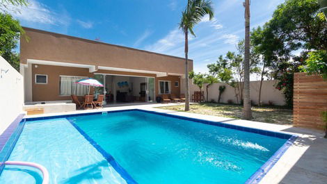 HIGH STANDARD HOUSE AT 150 MTS FROM MARISCAL BEACH