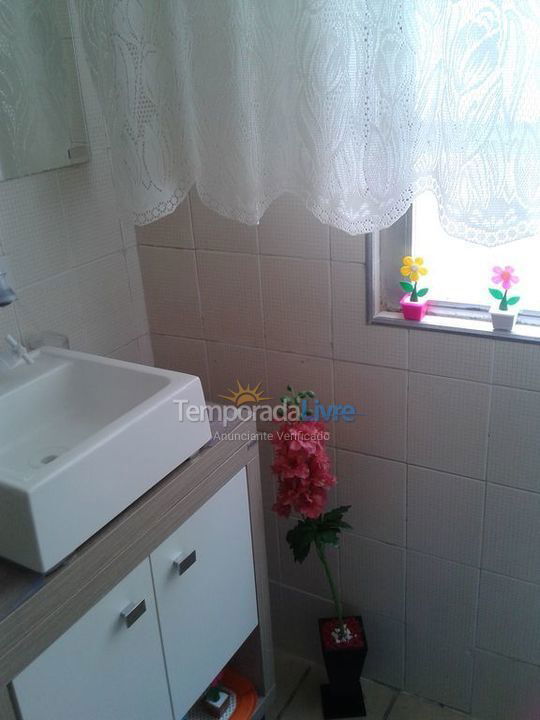 Apartamento para aluguel de temporada em Guarujá (Pitangueiras)