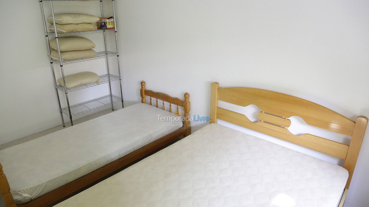 Apartment for vacation rental in Guarujá (Pitangueiras)