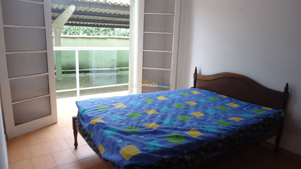 Apartment for vacation rental in Ubatuba (Praia do Lázaro)