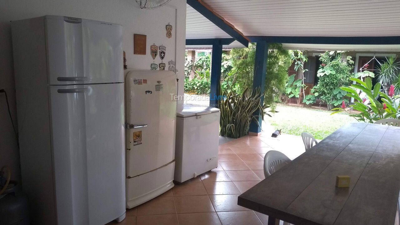 Casa para alquiler de vacaciones em Ubatuba (Enseada)