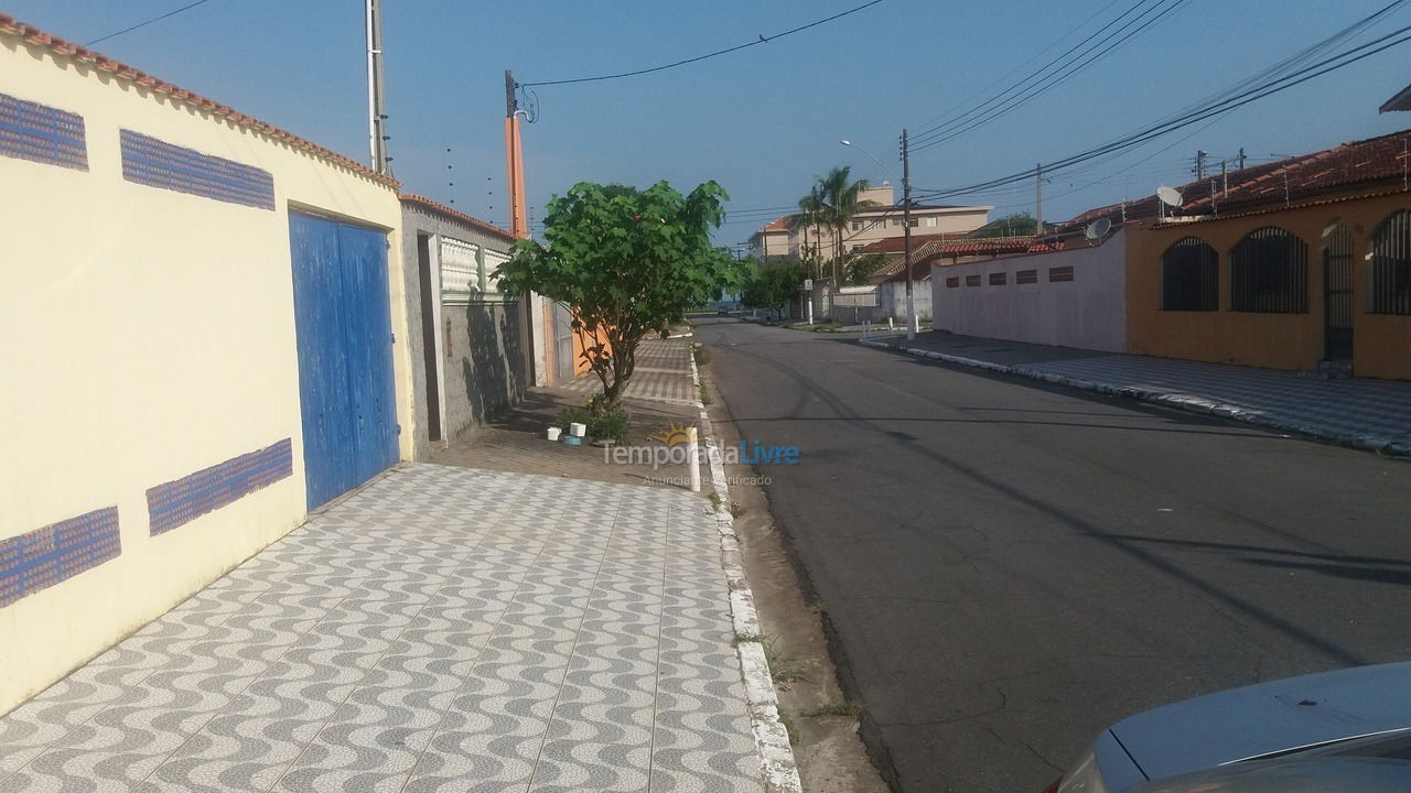 Casa para aluguel de temporada em Praia Grande (Solemar)