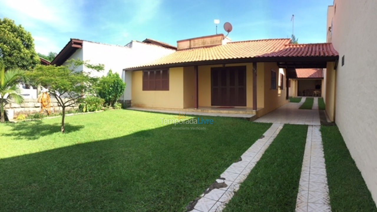 House for vacation rental in Garopaba (Centro)