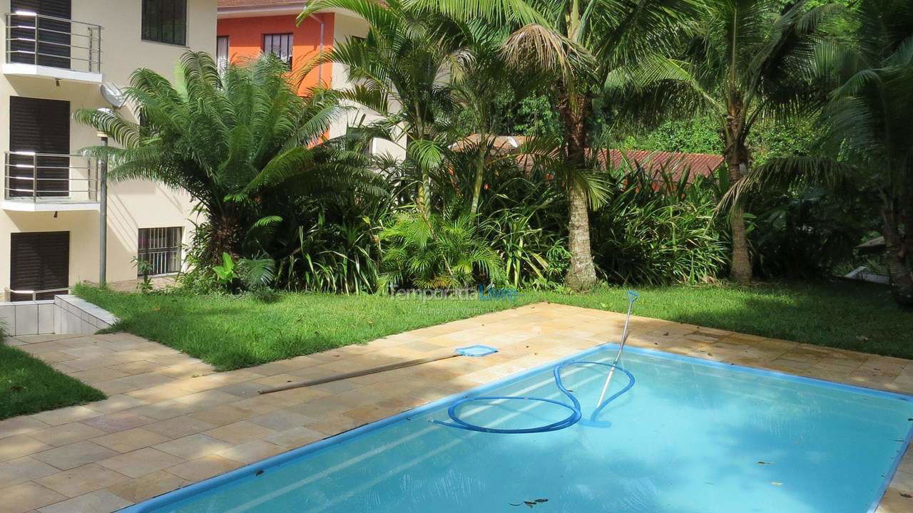 Apartamento para aluguel de temporada em Ubatuba (Praia das Toninhas)