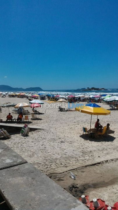 Casa para aluguel de temporada em Guarujá (Pitangueiras)