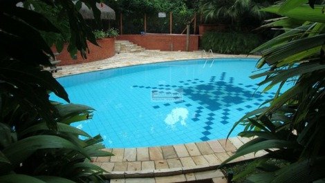 piscina condominio 