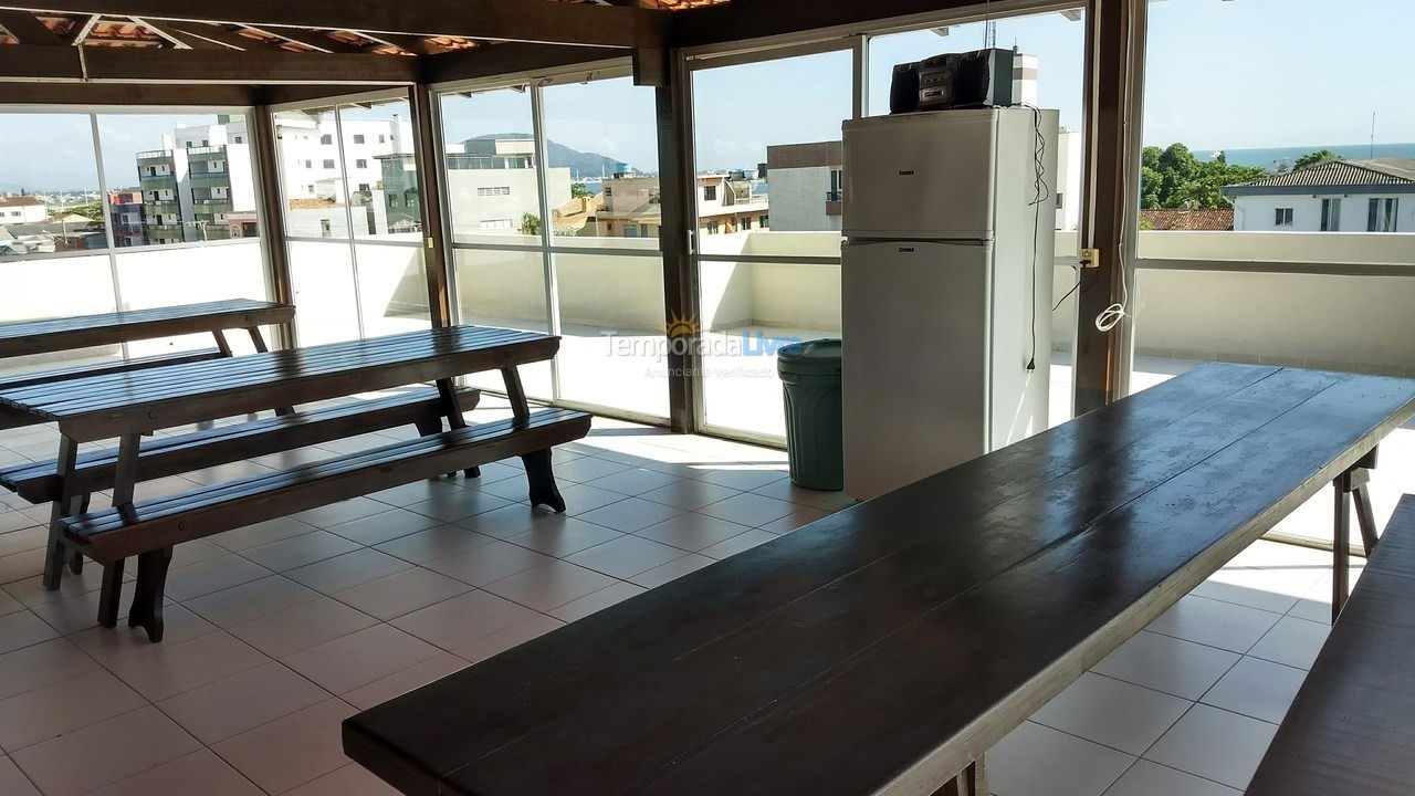 Apartamento para aluguel de temporada em São Francisco do Sul (Enseada)