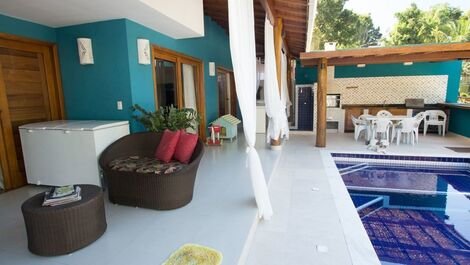 Casa super lujo 4 suites y piscina en la mejor ubicación de Arraial