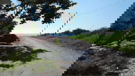 acesso praia a 100 mt