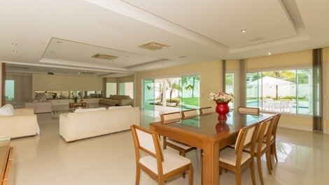 MANUAL MODERNCINCO SUITES IN MANSIONS