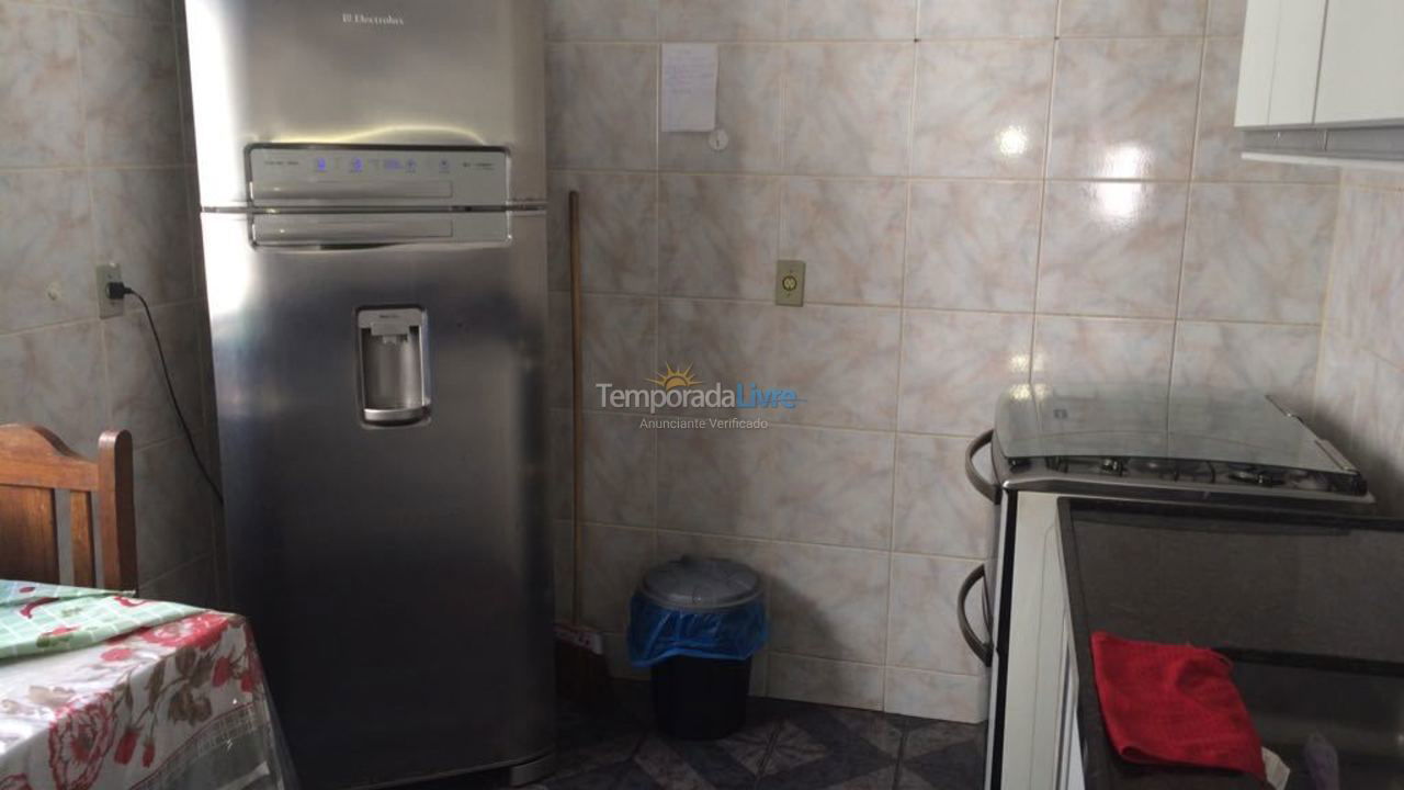 Apartamento para aluguel de temporada em Arraial do Cabo (Prainha)