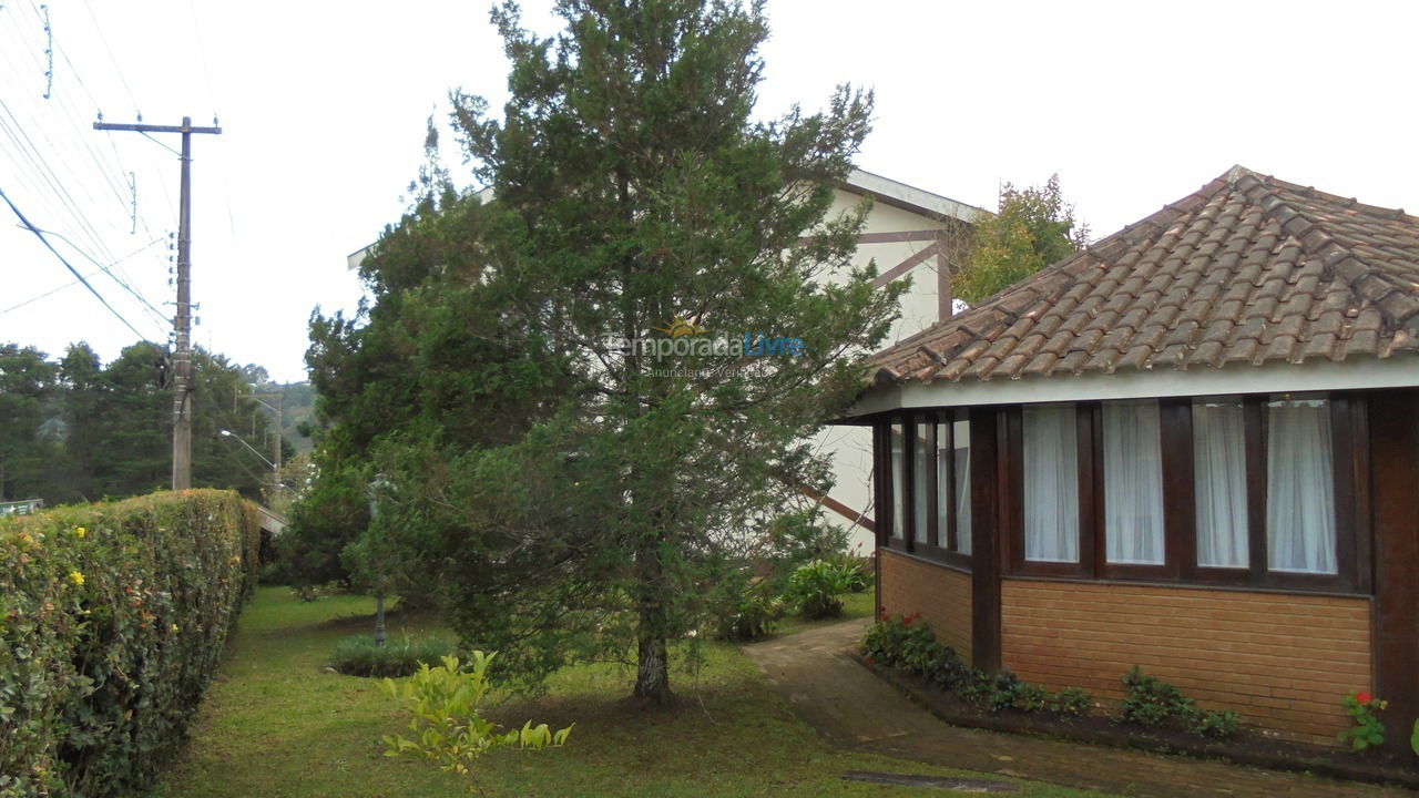 Casa para alquiler de vacaciones em Campos do Jordão (Capivari)