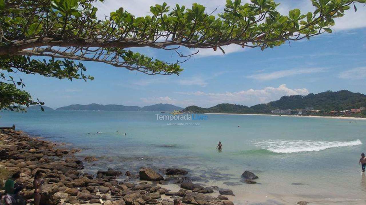 Apartment for vacation rental in Bombinhas (Praia de Quatro Ilhas)