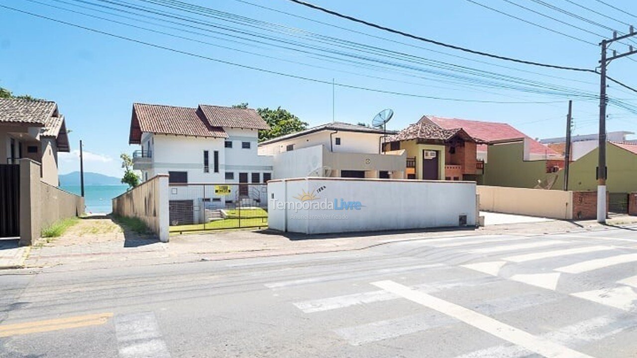 Casa para alquiler de vacaciones em Porto Belo (Centro)