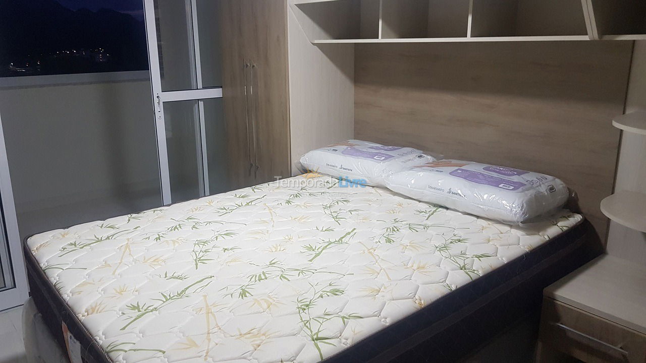 Apartamento para aluguel de temporada em Guarapari (Praia do Morro)