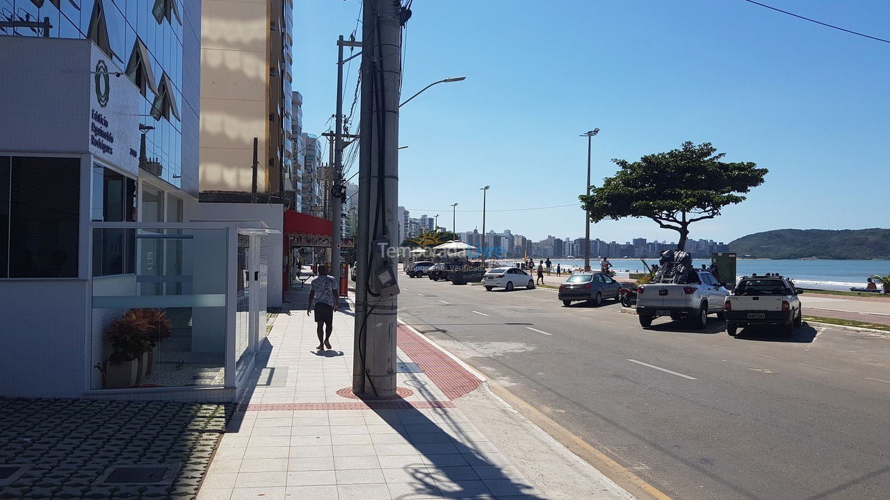 Apartamento para aluguel de temporada em Guarapari (Praia do Morro)