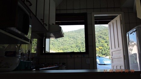 Vista da Janela da cozinha para serra