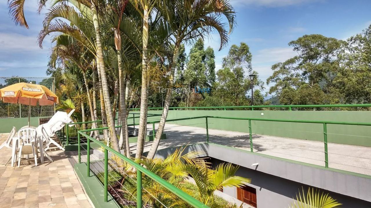 Granja para alquiler de vacaciones em Nazaré Paulista (Ribeirao Acima)