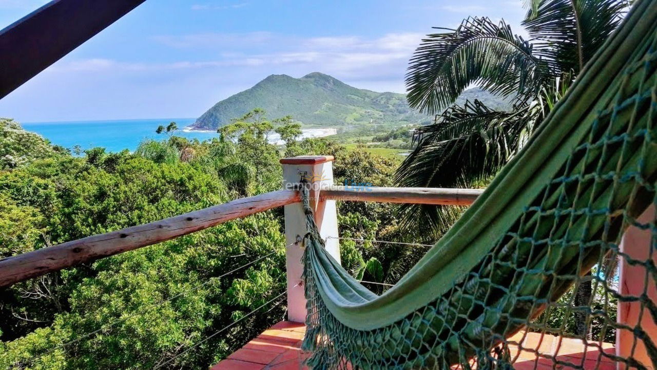 Casa para aluguel de temporada em Garopaba (Praia do Silveira)