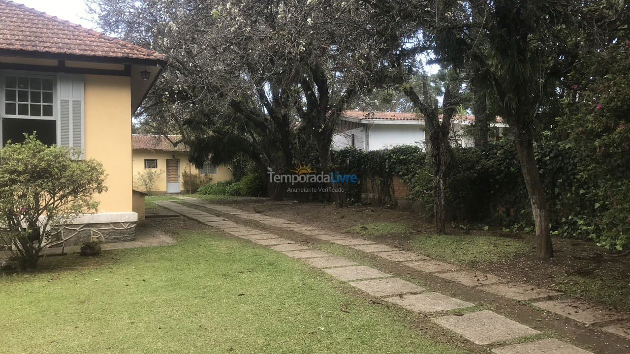 Casa para alquiler de vacaciones em Campos do Jordão (Capivari)