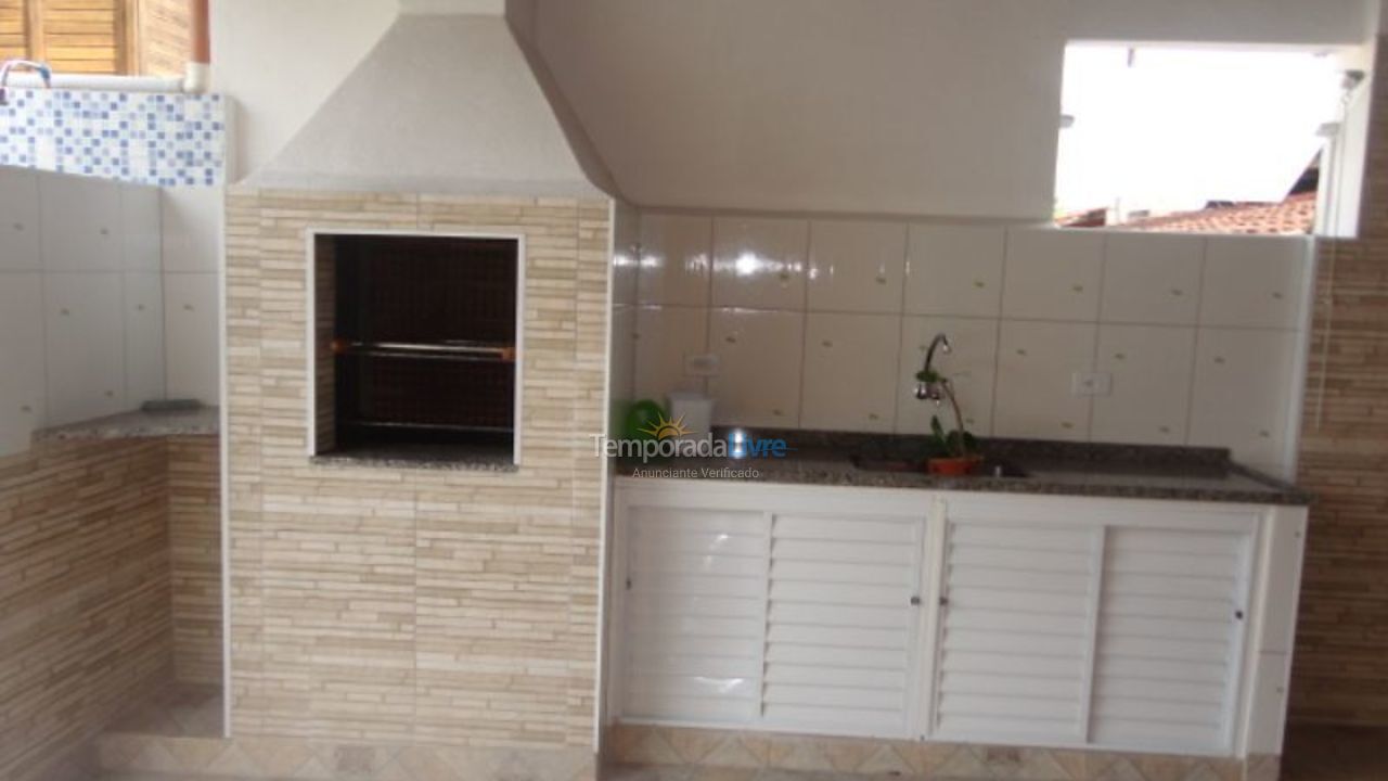 Casa para alquiler de vacaciones em Ubatuba (Praia do Lázaro)