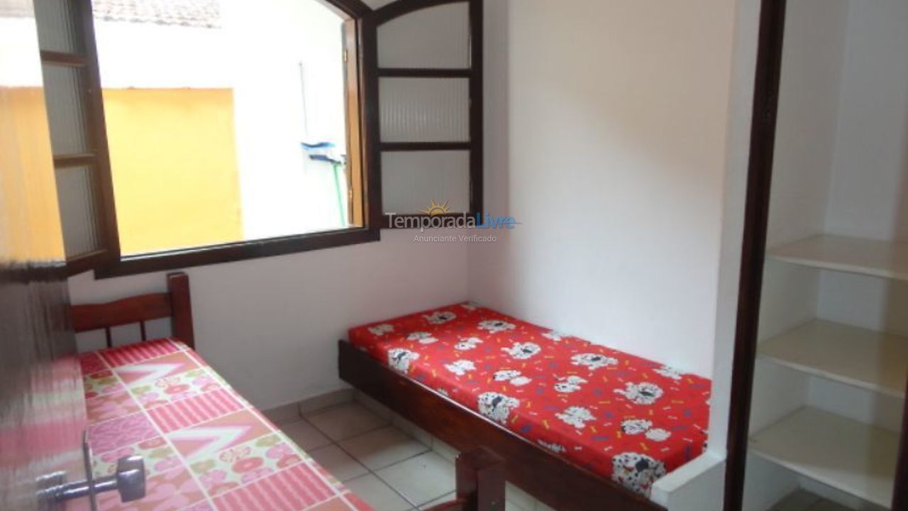 Casa para alquiler de vacaciones em Ubatuba (Praia do Lázaro)