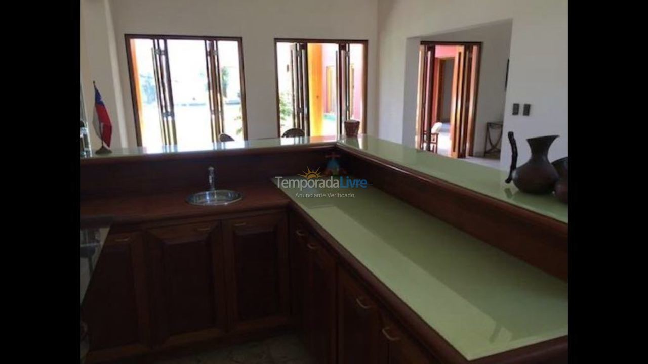 Casa para aluguel de temporada em Guarapari (Praia do Morro)