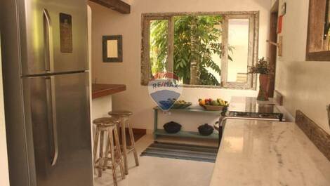 RE / MAX Safira rents beautiful house in Trancoso, Bahia.