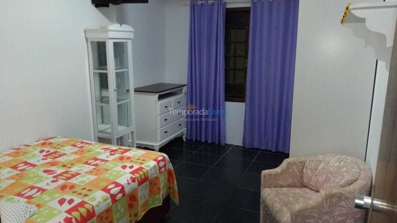 House for vacation rental in Balneário Camboriú (Vila Real)