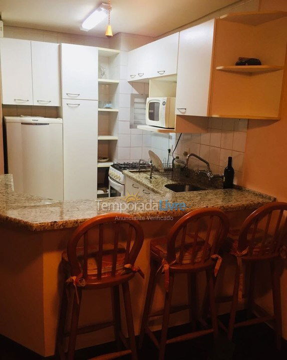 Apartamento para aluguel de temporada em Gramado (Centro)