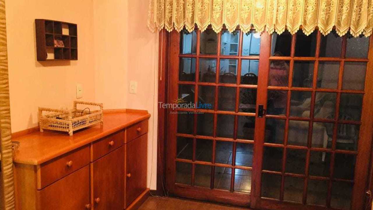 Apartamento para aluguel de temporada em Gramado (Centro)