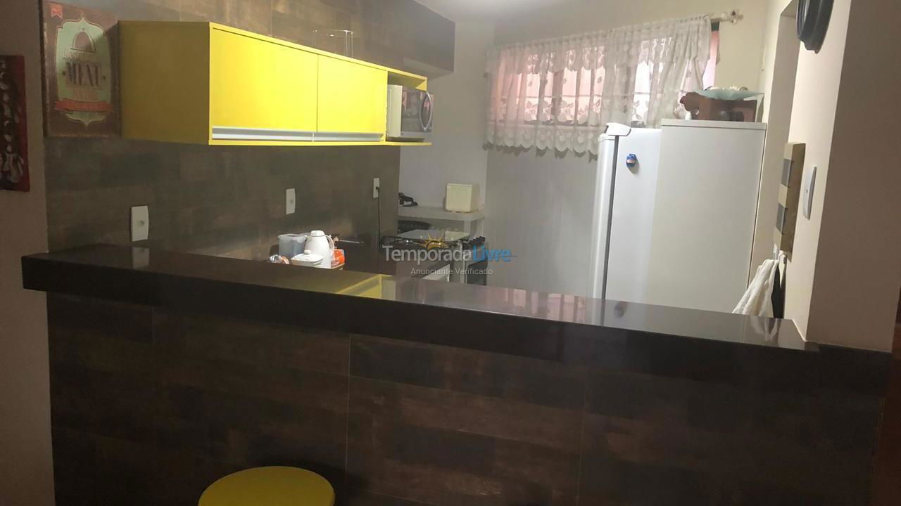 Apartamento para aluguel de temporada em Camaçari (Praia de Guarajuba)