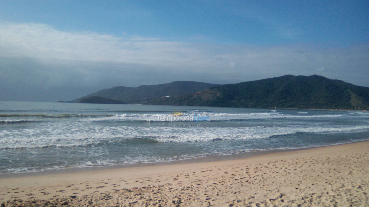 Apartment for vacation rental in Ubatuba (Praia das Toninhas)