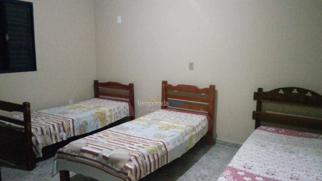 Casa para aluguel de temporada em Goiânia (Setor Novo Planalto)