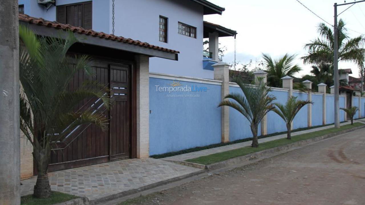 House for vacation rental in Caraguatatuba (Massaguaçu)