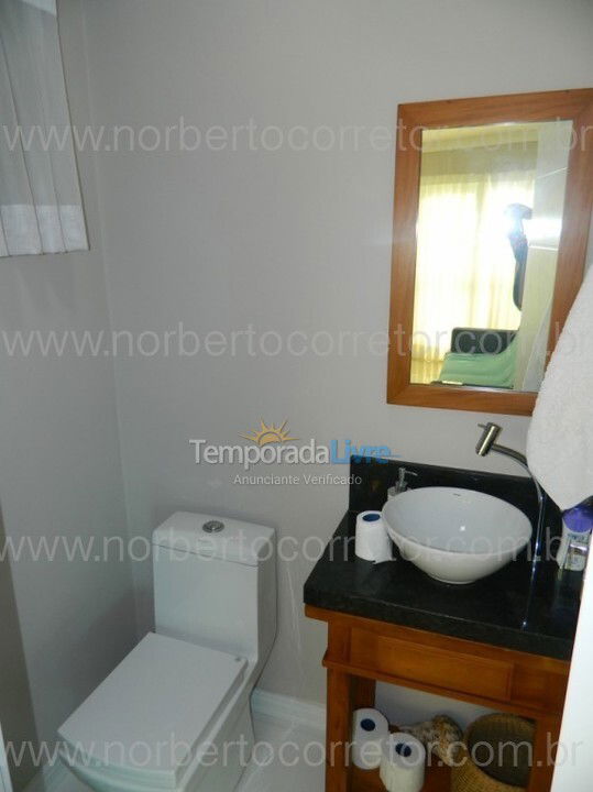 Apartamento para aluguel de temporada em Itapema (Meia Praia)