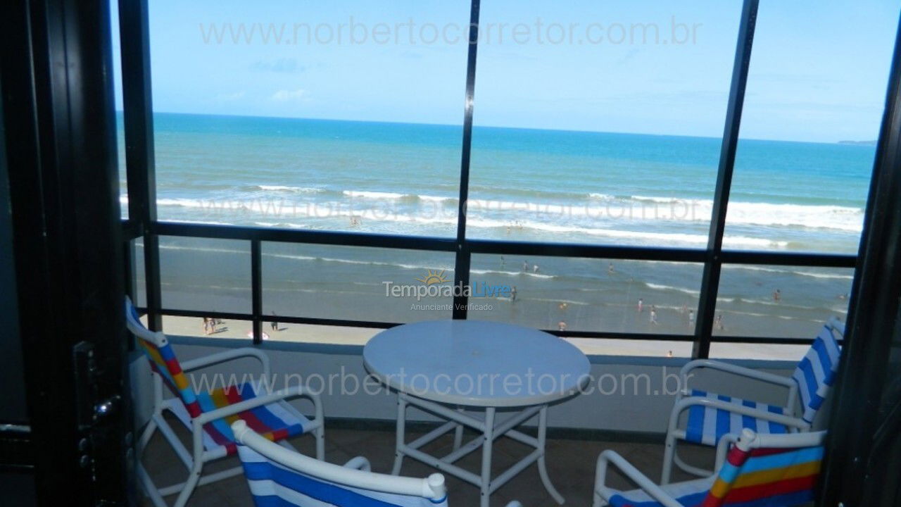 Apartment for vacation rental in Itapema (Meia Praia)