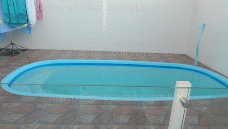 House with 2 floors, with pool and leisure area, for 20 people, co...