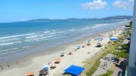 MEGA COBERTURA FRENTE MAR EM MEIA PRAIA ITAPEMA SC, PARA 10 PESSOAS...