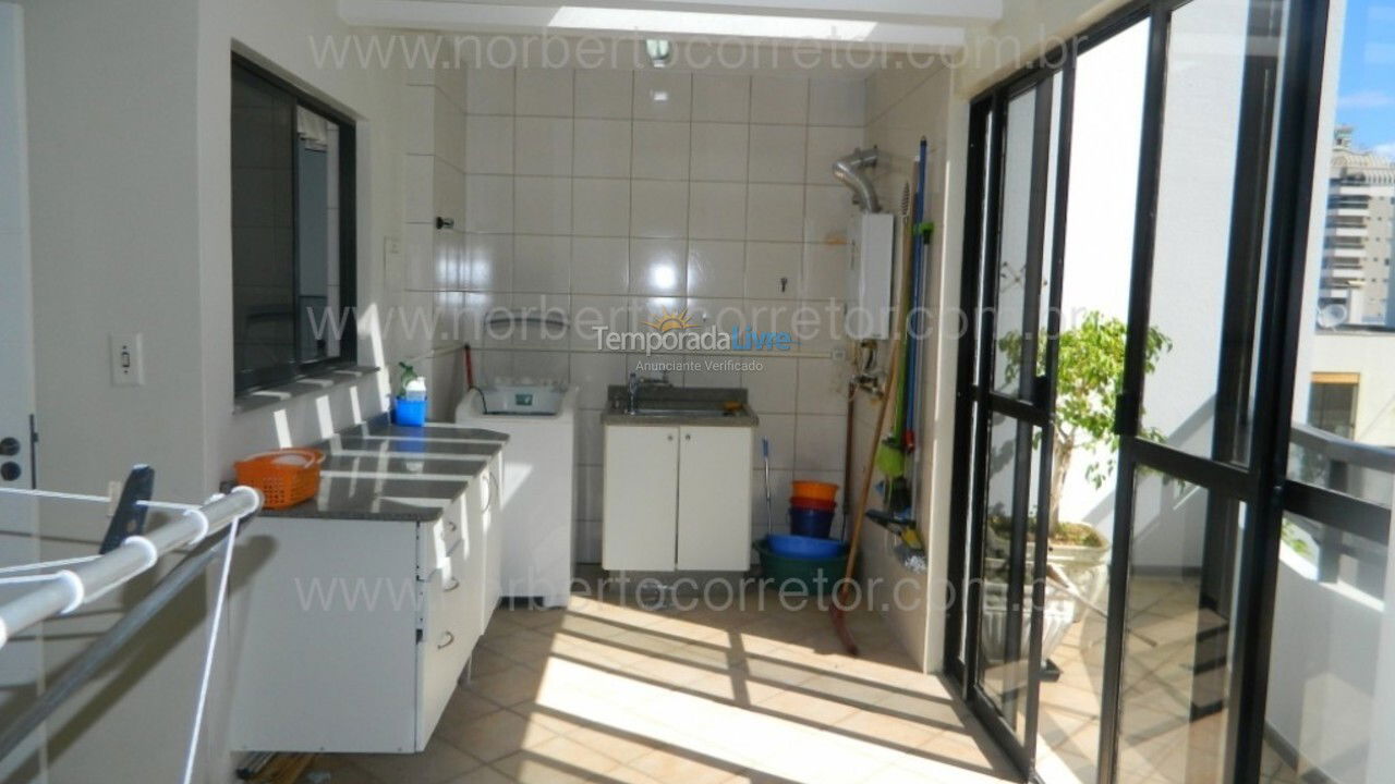 Apartment for vacation rental in Itapema (Meia Praia)