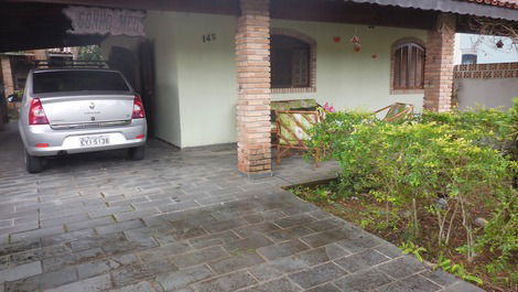 House for rent in Caraguatatuba - Massaguaçu