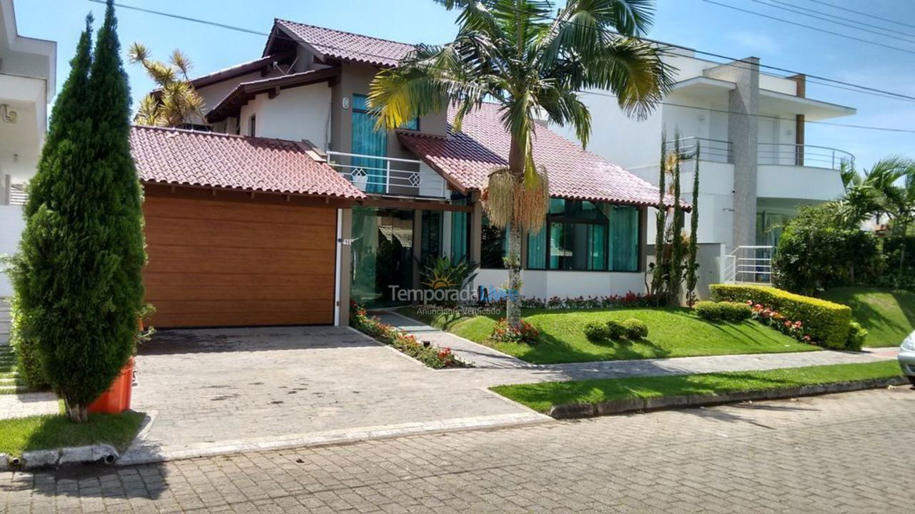 Casa para aluguel de temporada em Florianopolis (Jurerê Internacional)