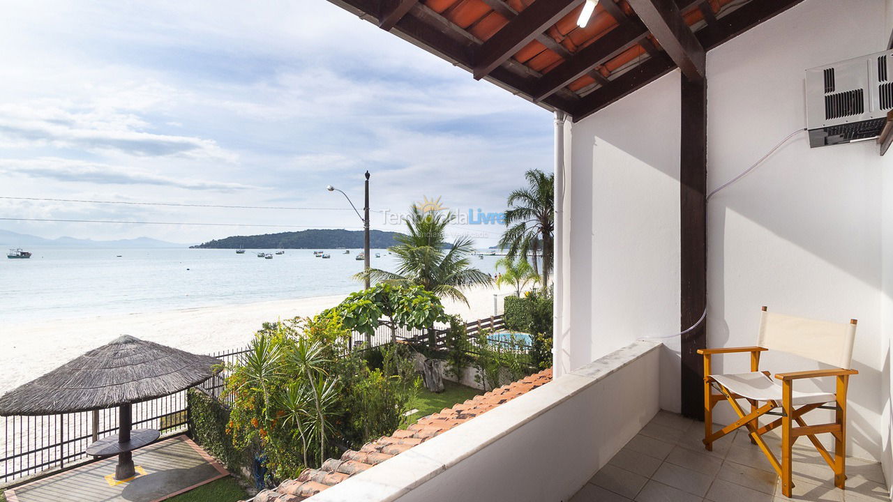 Casa para aluguel de temporada em Porto Belo (Centro)