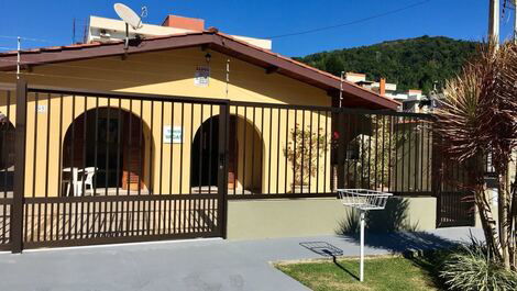 House 2 of Praia Grande - Ubatuba-SP