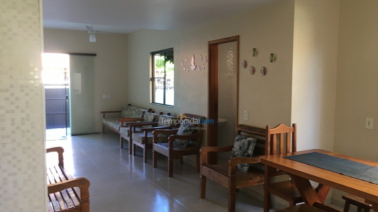 Casa para aluguel de temporada em Ubatuba (Praia das Toninhas)