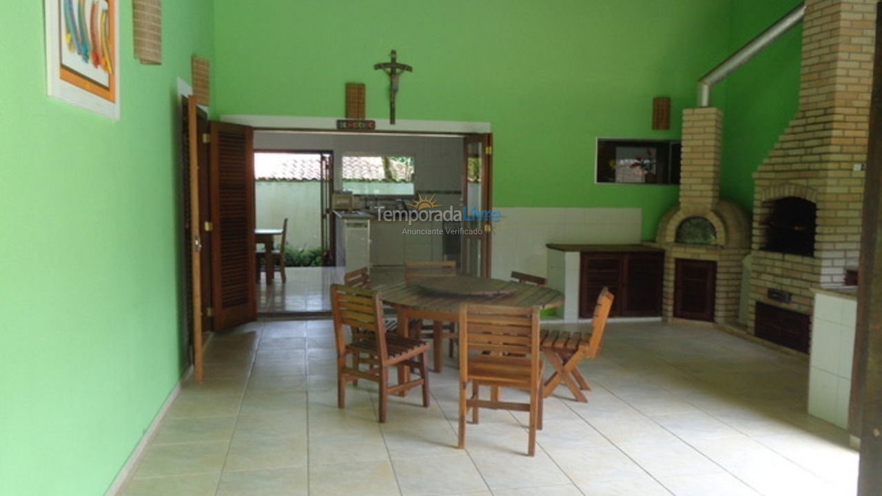 Casa para alquiler de vacaciones em Ubatuba (Praia de Itamambuca)