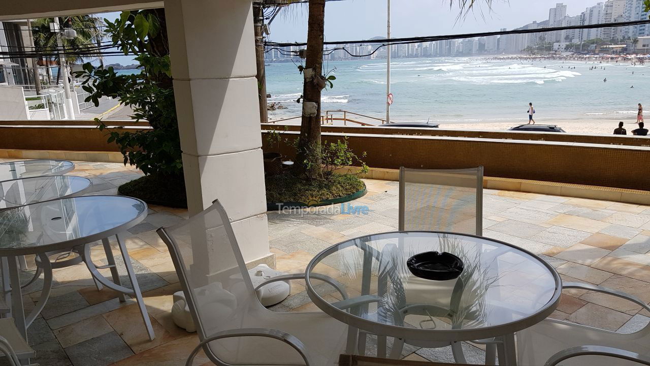 Apartment for vacation rental in Guarujá (Pitangueiras)