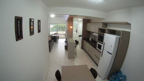 Apartment for rent, well located and with pool in the condominium!