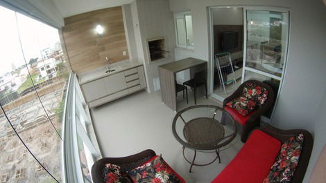 Apartment for rent, well located and with pool in the condominium!